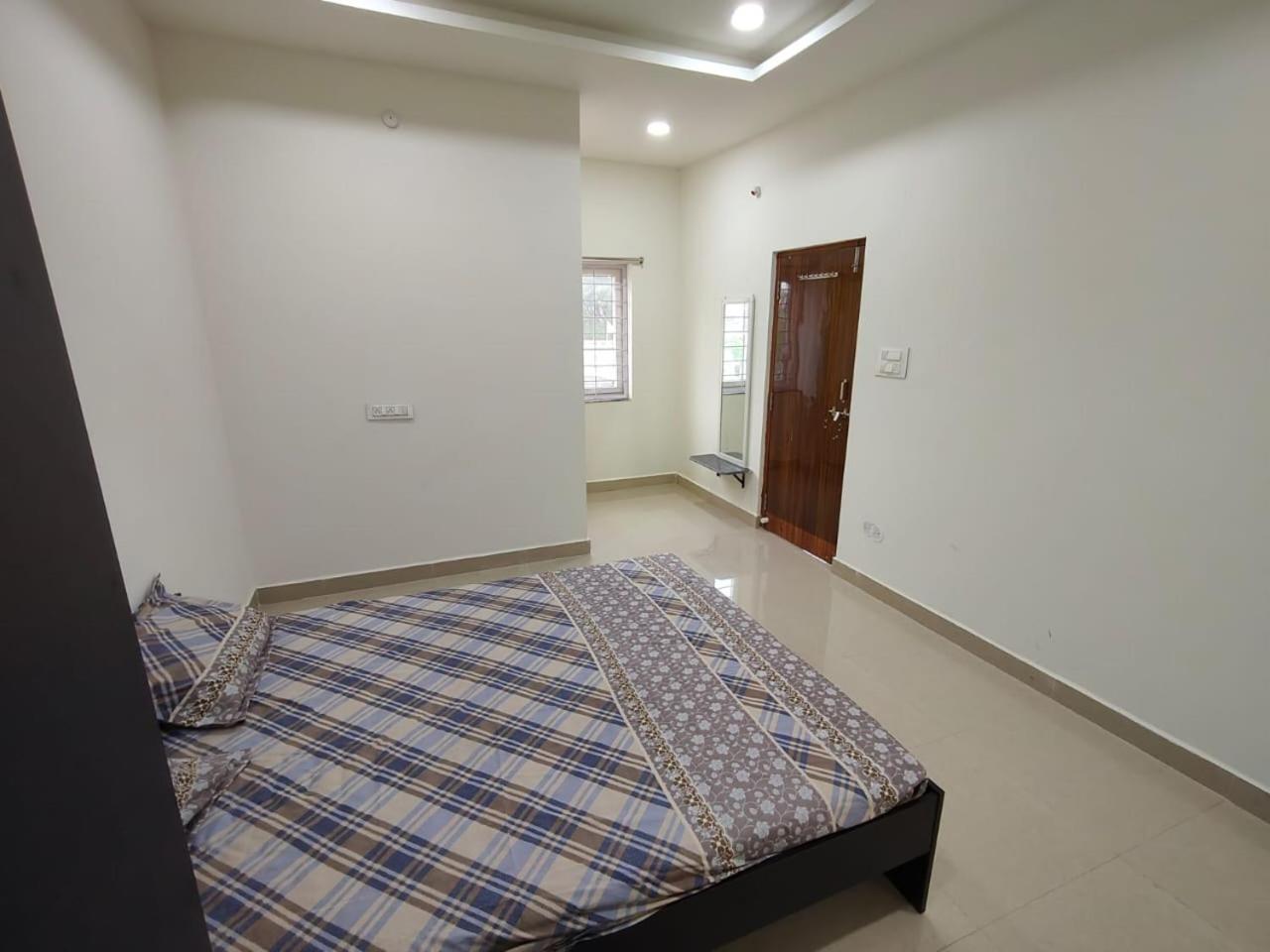Villa Leo'S Den 9 Guests Ac 3Bhk 9 Mins To Rgia à Shamshabad Extérieur photo